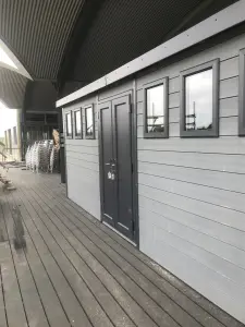 Horizontally Cladded