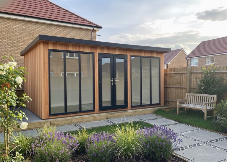Chippenham Cedar Garden Room